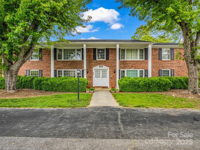 65 Brookside Drive 35, Hendersonville, NC 28792