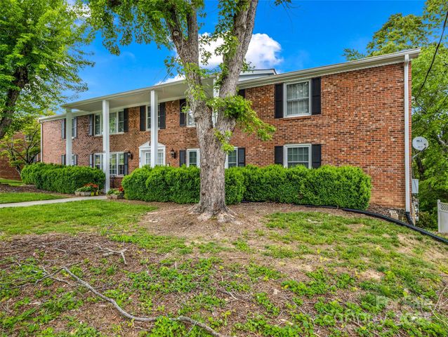 65 Brookside Drive 35, Hendersonville, NC 28792
