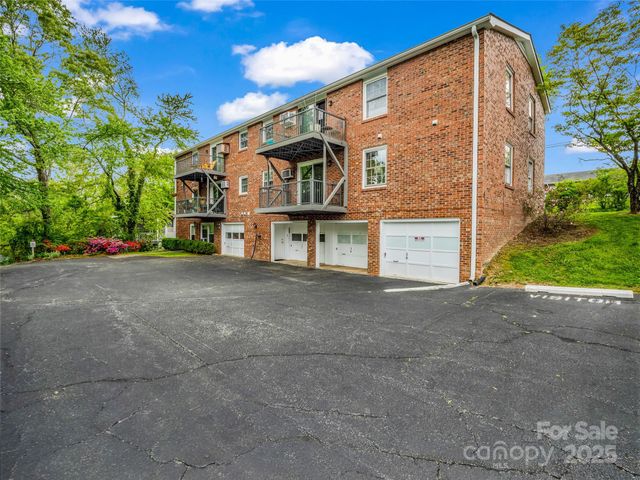 65 Brookside Drive 35, Hendersonville, NC 28792