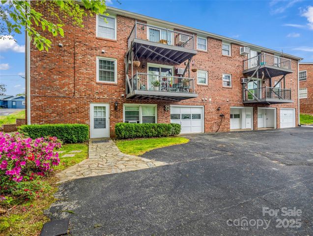 65 Brookside Drive 35, Hendersonville, NC 28792