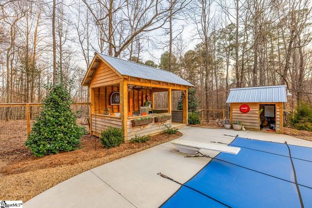 46 Lawrence Avenue, Fountain Inn, SC 29644