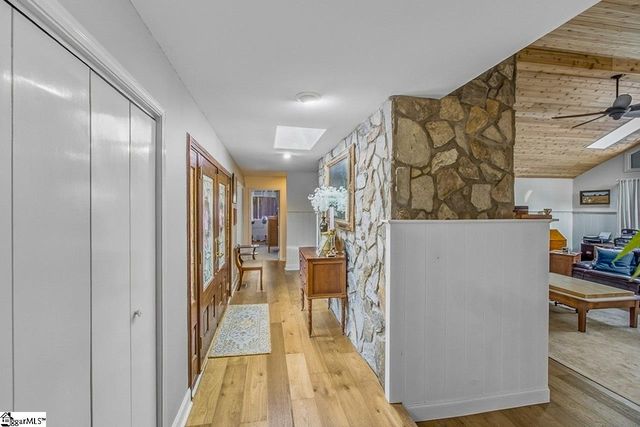 46 Lawrence Avenue, Fountain Inn, SC 29644