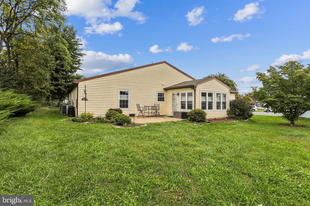 6854 SNOWBERRY CT, Frederick, MD 21703