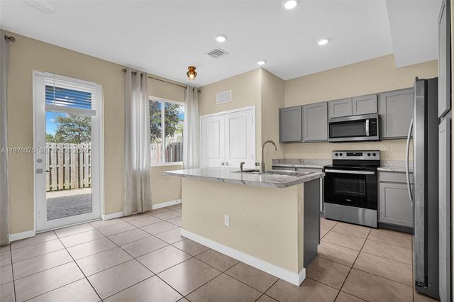 20894 NW 13th Ct, Miami Gardens, FL 33169