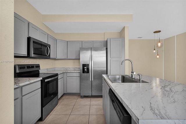 20894 NW 13th Ct, Miami Gardens, FL 33169