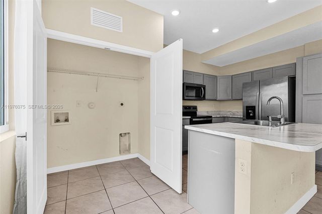 20894 NW 13th Ct, Miami Gardens, FL 33169