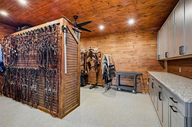 1643 Roland Road, Whitesboro, TX 76273