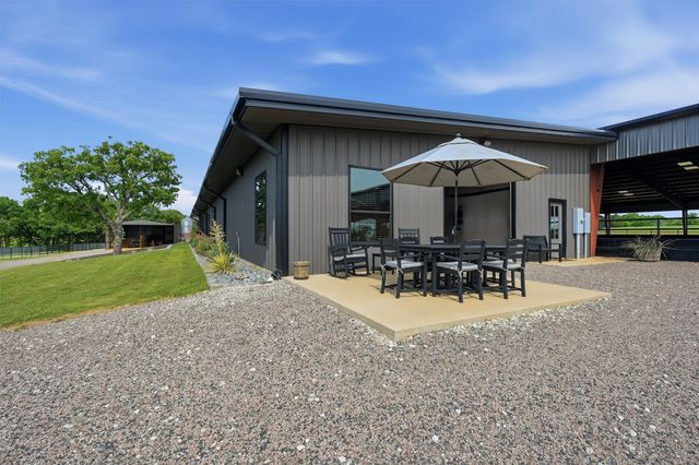 1643 Roland Road, Whitesboro, TX 76273