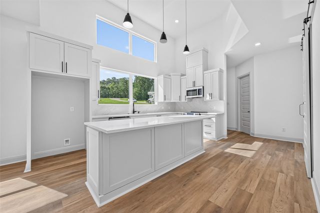 13 Silver Lakes Drive, Huntsville, TX 77340