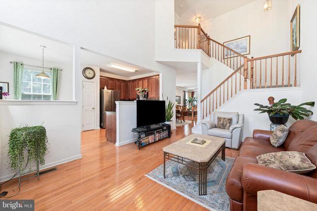 16 FARMINGTON CT, Bordentown, NJ 08505