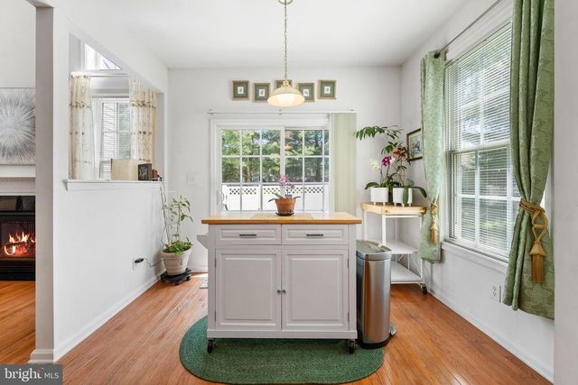 16 FARMINGTON CT, Bordentown, NJ 08505