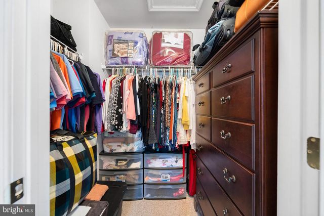 16 FARMINGTON CT, Bordentown, NJ 08505