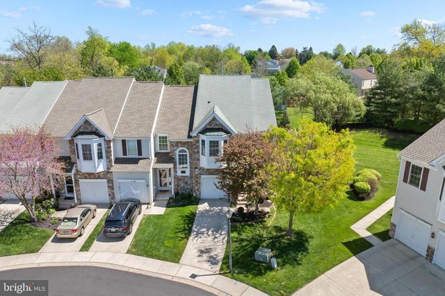 16 FARMINGTON CT, Bordentown, NJ 08505