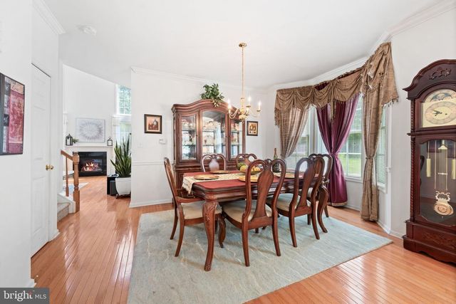16 FARMINGTON CT, Bordentown, NJ 08505