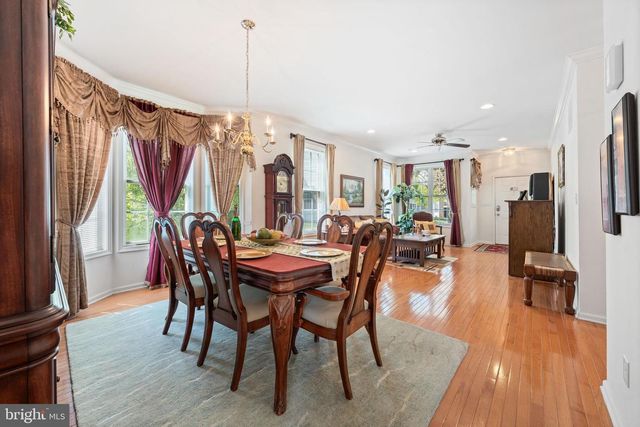 16 FARMINGTON CT, Bordentown, NJ 08505
