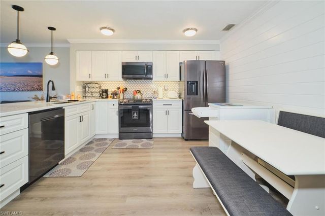 6777 Winkler RD 228, Fort Myers, FL 33919