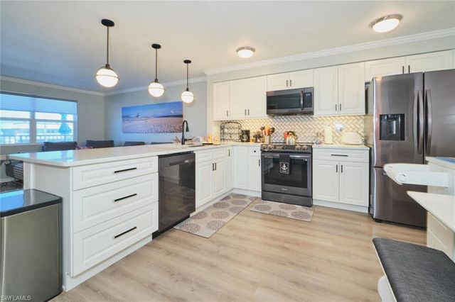 6777 Winkler RD 228, Fort Myers, FL 33919