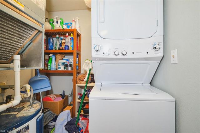 6777 Winkler RD 228, Fort Myers, FL 33919