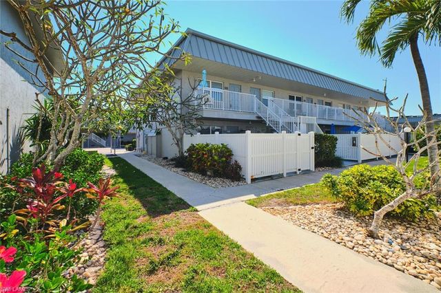 6777 Winkler RD 228, Fort Myers, FL 33919