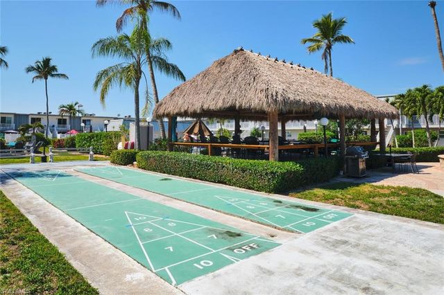 6777 Winkler RD 228, Fort Myers, FL 33919