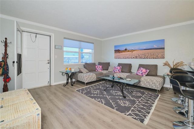 6777 Winkler RD 228, Fort Myers, FL 33919