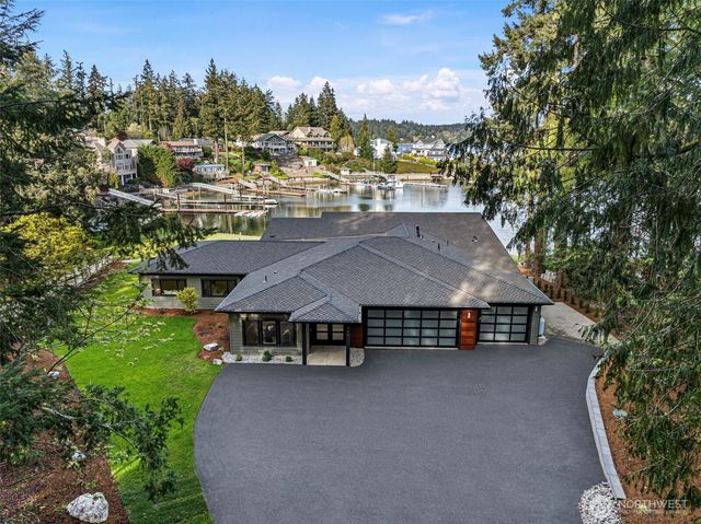 364 N Shore Blvd, Fox Island, WA 98333