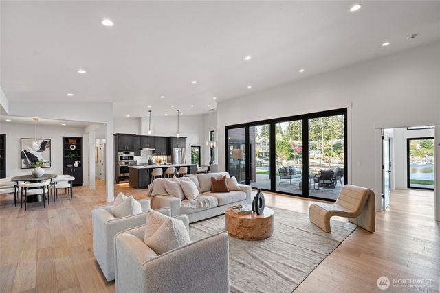364 N Shore Blvd, Fox Island, WA 98333