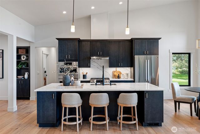 364 N Shore Blvd, Fox Island, WA 98333