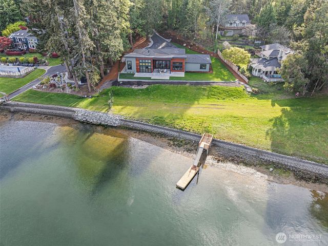 364 N Shore Blvd, Fox Island, WA 98333
