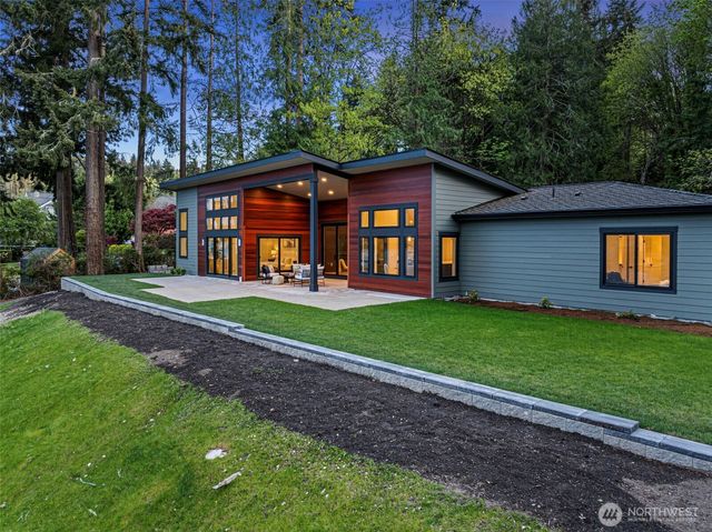 364 N Shore Blvd, Fox Island, WA 98333