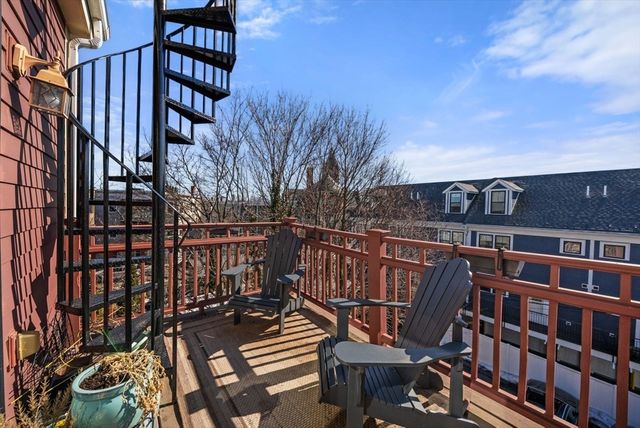 29 Mount Vernon St 29-3, Boston, MA 02125