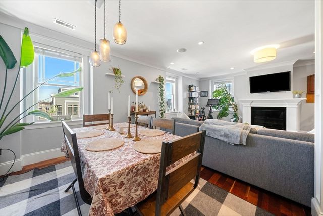 29 Mount Vernon St 29-3, Boston, MA 02125
