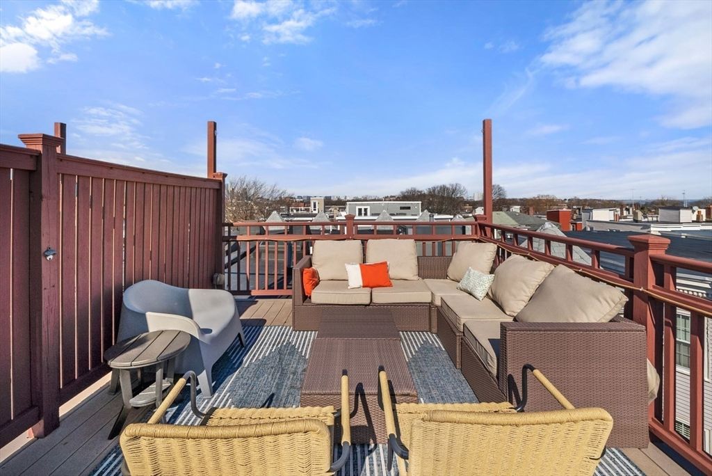 29 Mount Vernon St 29-3, Boston, MA 02125