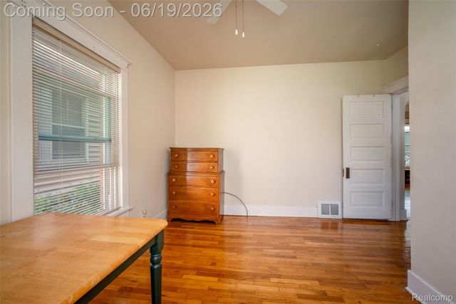 11 Leonore Street, Mt. Clemens, MI 48043
