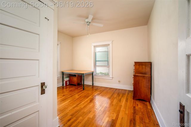 11 Leonore Street, Mt. Clemens, MI 48043