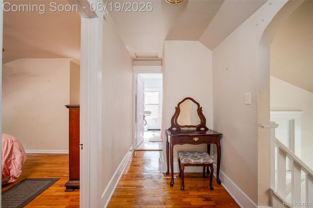 11 Leonore Street, Mt. Clemens, MI 48043
