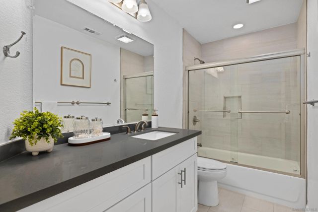 286 Glendale Ave, San Marcos, CA 92069