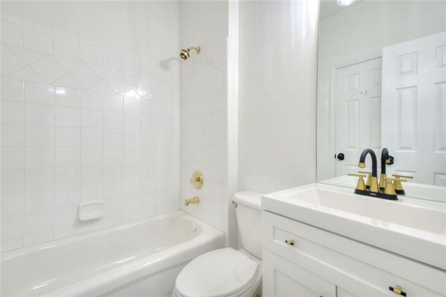 13015 Morningpark Circle, Milton, GA 30004