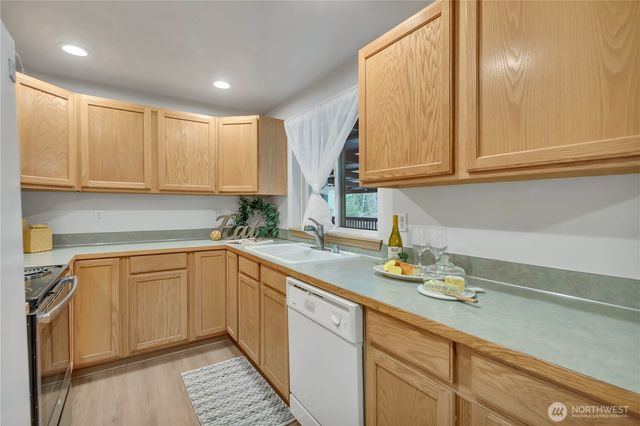 10410 206th Avenue E, Bonney Lake, WA 98391