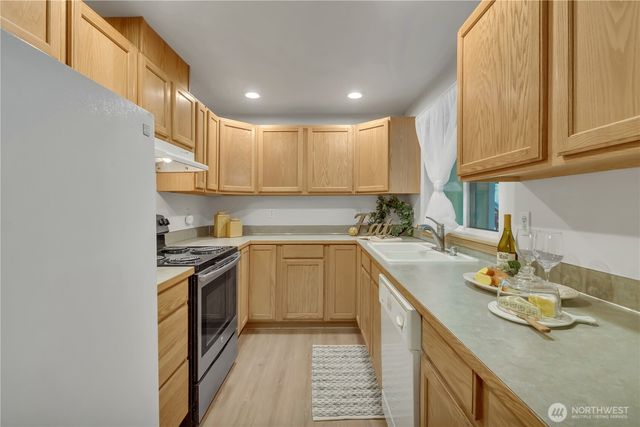 10410 206th Avenue E, Bonney Lake, WA 98391