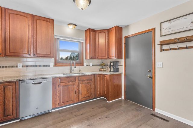 14408 Kildare Lane, Cement City, MI 49233