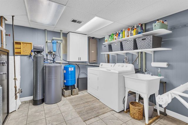 14408 Kildare Lane, Cement City, MI 49233