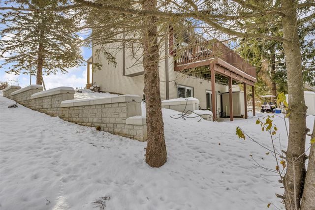 14408 Kildare Lane, Cement City, MI 49233