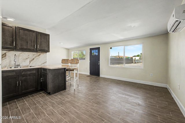 1535 E CHRISTY Drive, Phoenix, AZ 85020