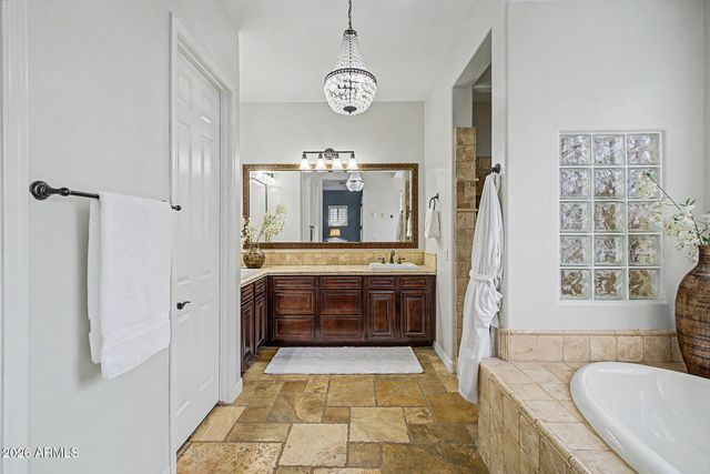 3552 E GRAND CANYON Place, Chandler, AZ 85249