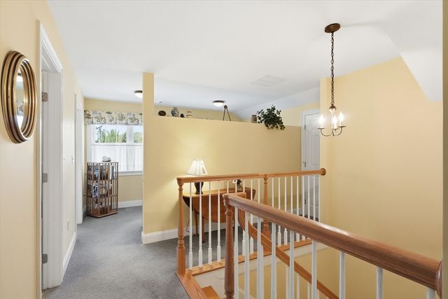 87 Elm St, Newbury, MA 01922