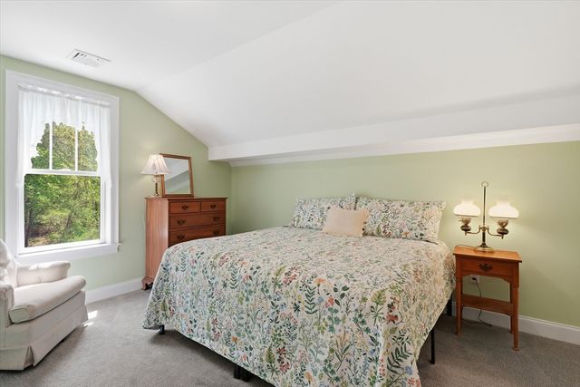 87 Elm St, Newbury, MA 01922