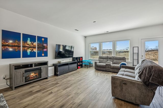 401 Mattieton Ln, Gallatin, TN 37066