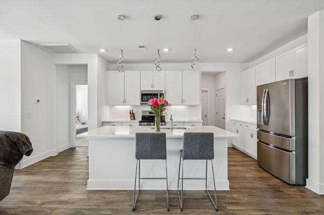 401 Mattieton Ln, Gallatin, TN 37066