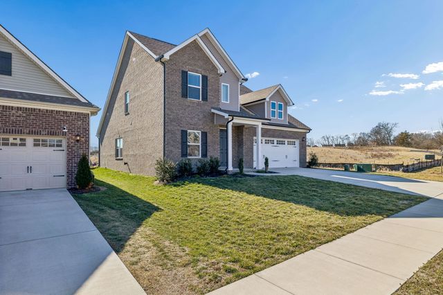 401 Mattieton Ln, Gallatin, TN 37066